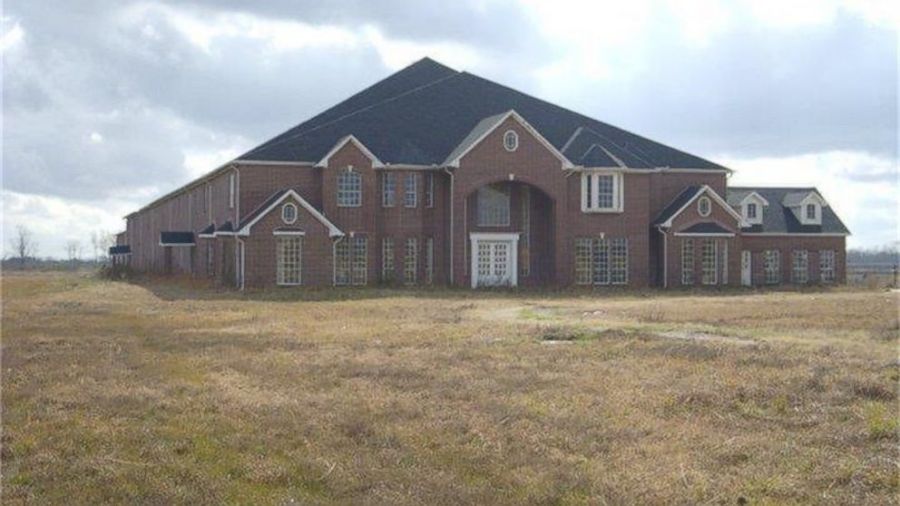 Huge 46 bedroom house in Manvel, Texas