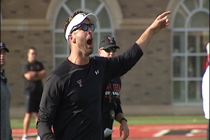 Kliff Kingsbury Yelling_6629110947200716256