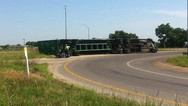 Cotton-Filled Semi Overturns on Interstate 20 in Abilene (6-9-16) - 720