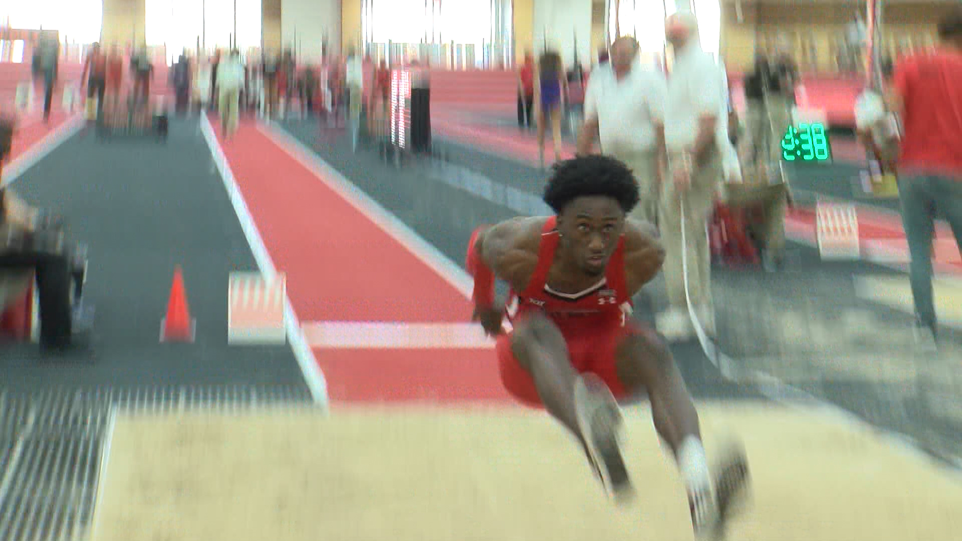 TTU Track 1-25_KLBK4ab9_136.mxf.00_00_03_18.Still001_1517864313014.jpg.jpg