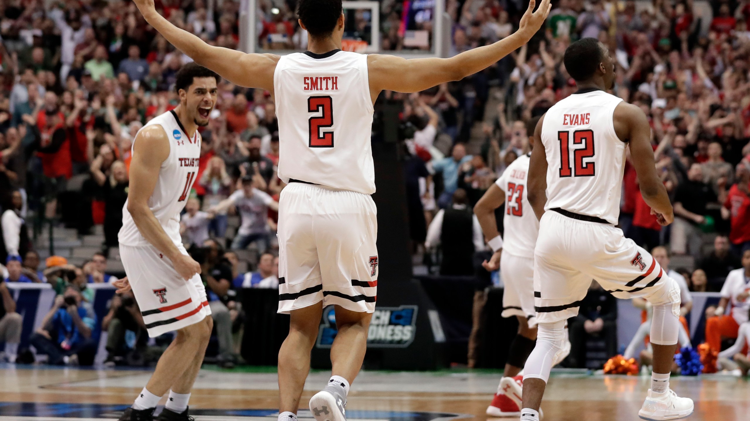 APTOPIX_NCAA_Florida_Texas_Tech_Basketball_87132-159532.jpg97652887