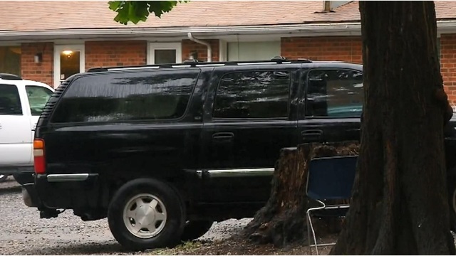 twins left in vehicle