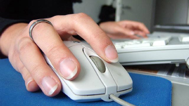 Hand on computer mouse internet web generic_3088247432068656-159532