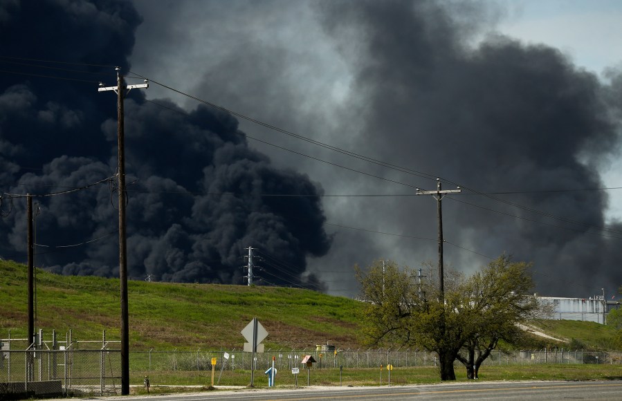 Petrochemical_Fire-Texas_02356-159532.jpg26982809