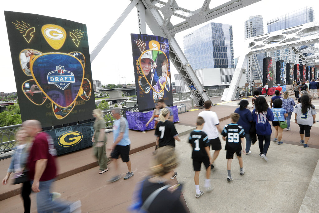 NFL Draft Football_1556416428189