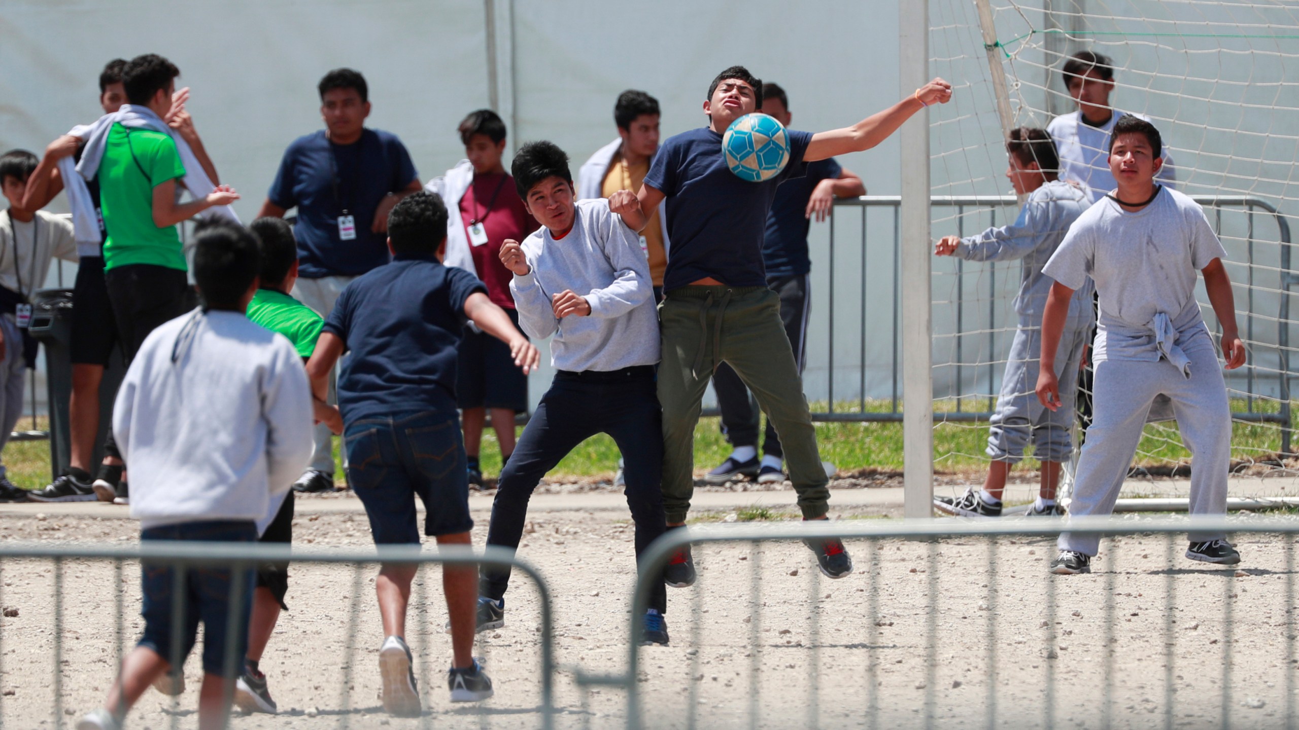 Immigration_Education_Cuts_11804-159532.jpg87406557
