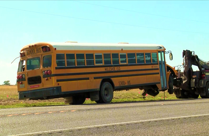 schoolBusCrash02_720_1560291458832.jpg